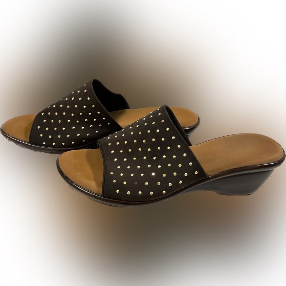 ONEX Cute Brown Studded Slip in Sandals